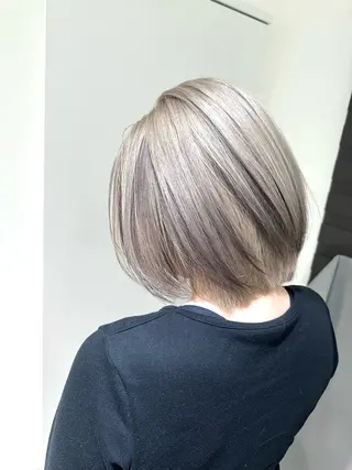 ショート カラー 加藤 佑二のヘアスタイル