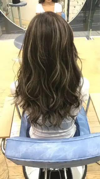 ロング カラー ヘアアレンジ 松井 敬太郎のヘアスタイル