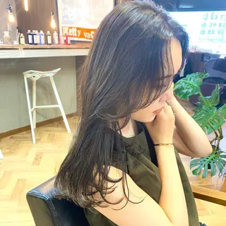 セミロング カラー パーマ ヘアアレンジ メンズ キッズ ネイル マツエク・マツパ 前川 朋香のヘアスタイル