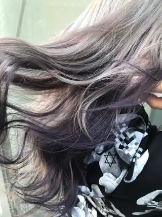 セミロング 水原　悠吾 ELISS　ブリーチのヘアスタイル