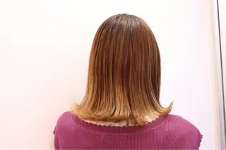 ミディアム カラー 坪内 麻里子のヘアスタイル
