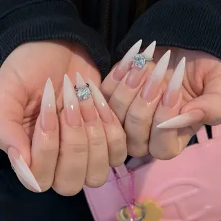 ネイル Luna Gladeのネイルデザイン