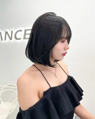 ショート カラー ヘアアレンジ 縮毛矯正🤍 ボブ/ HIKARIのヘアスタイル