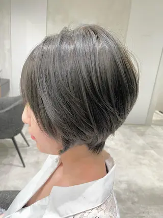 ショート カラー ✨透明感カラー✨ 髪質改善小顔カット✨のヘアスタイル