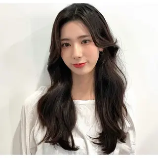 ロング 💎エクステ× 🩵カラーBIZEのヘアスタイル