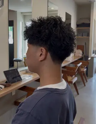 ショート パーマ メンズ 【メンズ特化美容師】 吉田 到真/海外ヘアのヘアスタイル