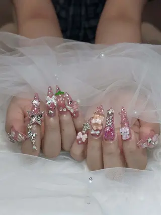 ネイル Eli Muse 新宿ネイルのネイルデザイン