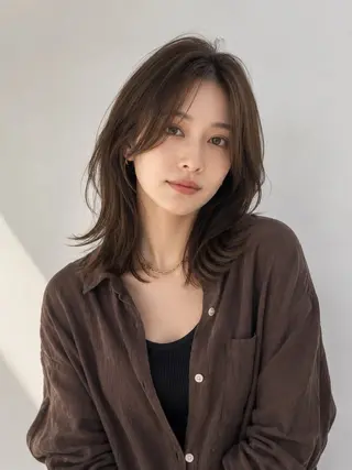 セミロング カラー "オトナ髪”/ LAKA TOCCAのヘアスタイル