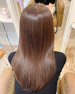 ロング カラー 礪波 佐耶のヘアスタイル