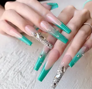 ネイル Lenie Nail Salonのネイルデザイン