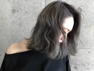 ミディアム カラー 藤原 ちひろのヘアスタイル
