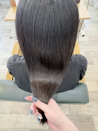うる艶カラー/美髪 折戸光希のヘアスタイル