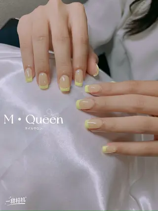 ネイル MQueen ネイルサロンマルのネイルデザイン