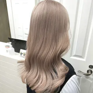 セミロング カラー ✨傷ませないカラー ✨美髪矯正✨レオンのヘアスタイル