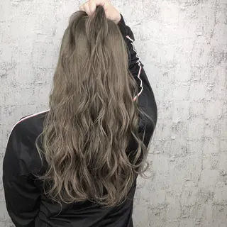 ロング カラー 小顔レイヤー/ ベージュ🤍Rieのヘアスタイル