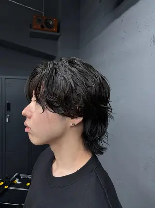 ミディアム パーマ メンズ 宮本 涼太郎のヘアスタイル