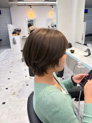 ショート うる艶ワンホン/ HINANO🩶のヘアスタイル