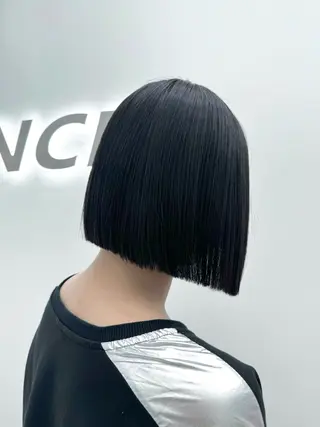 ショート カラー ヘアアレンジ 縮毛矯正🤍 ボブ/ HIKARIのヘアスタイル