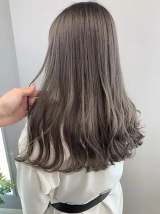 ロング ハイトーンカラー / kureaのヘアスタイル