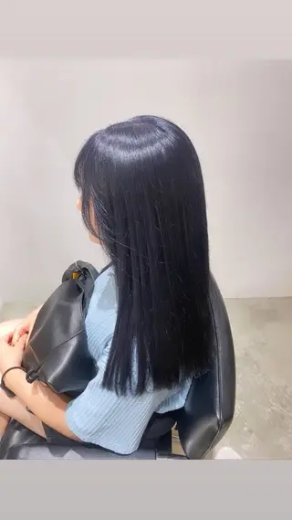 ロング カラー 関 桃萌果のヘアスタイル