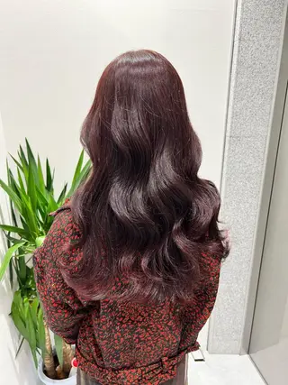 ロング カラー ラベンダー💜 グレージュ🩶のヘアスタイル