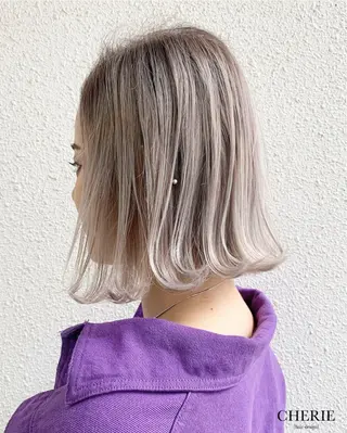 ミディアム カラー CHERIEブリーチ ダブルカラー 天神のヘアスタイル