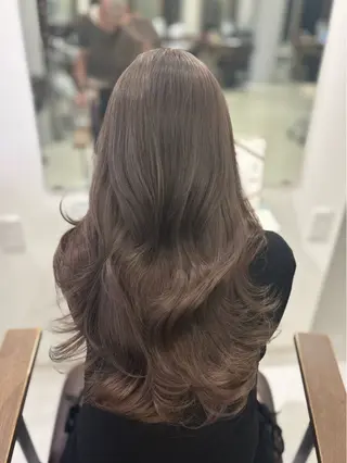 ロング NAMI/似合わせ/ ハイトーン/レイヤーのヘアスタイル