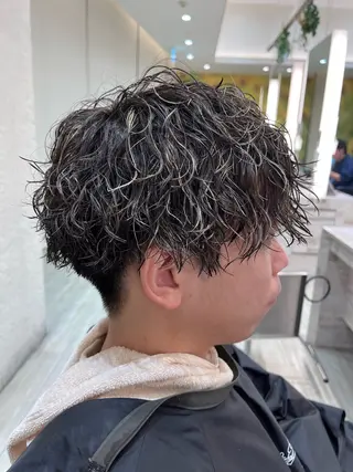 パーマ メンズ メンズパーマ 国安晃平のヘアスタイル