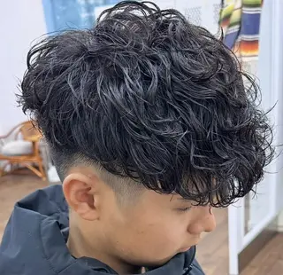ショート カラー パーマ メンズ メンズ特化✂️ 小枝 優生のヘアスタイル