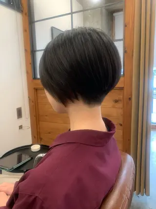 ショート コウノス マサコのヘアスタイル