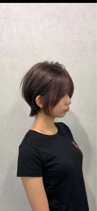 ショート 🌟心斎橋レイヤー 艶ハイトーン/ウルフのヘアスタイル