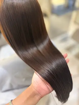 ロング Koharu 髪質改善カラーのヘアスタイル