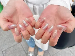 ネイル e’s nail Lumièreのネイルデザイン