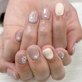 ネイル Nail salon Honey Beeのネイルデザイン