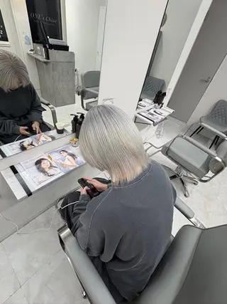 ショート カラー 【きらめき屋さん🎀 ハイトーン大和🎀】のヘアスタイル