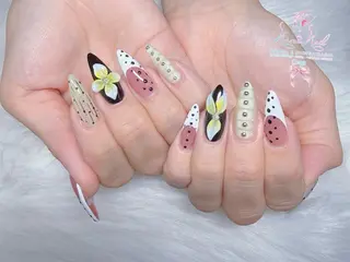 セミロング Linanail Nambaのマツエク・マツパデザイン