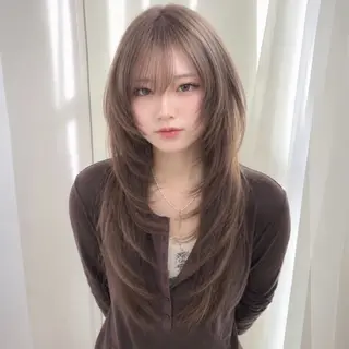 ロング ウルフ/レイヤーカッ ト/ハッシュカットのヘアスタイル