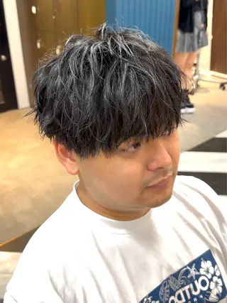 ショート カラー パーマ ヘアアレンジ メンズ 伊藤 陸のヘアスタイル