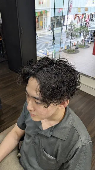 メンズ パーマ えのもと店長レイヤー メンズパーマ/顔周りのヘアスタイル