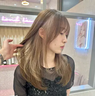 ロング カラー 🎀リオ🎀/ 推しカラーのヘアスタイル