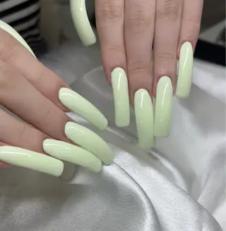 ネイル YOLO NAILのネイルデザイン