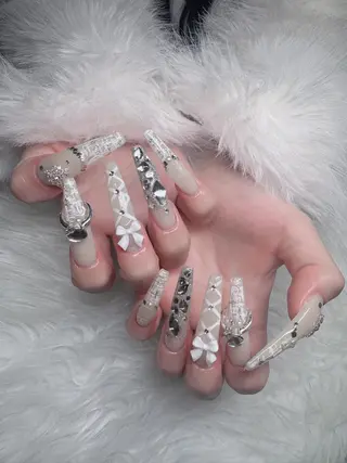 ネイル Julie NailSalonのネイルデザイン