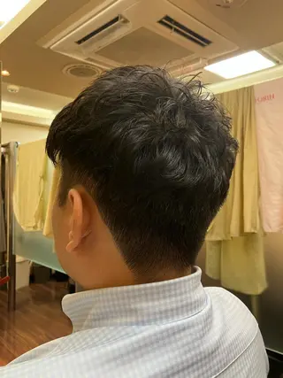 ショート パーマ メンズ SAKI SAKIのヘアスタイル