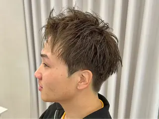 ショート センターパート 韓国ヘア・綾也のヘアスタイル