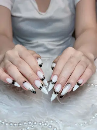 ネイル Julli NailStudioのネイルデザイン