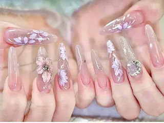 ネイル Luna K.のネイルデザイン