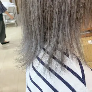 ミディアム カラー 黒崎 美乃里のヘアスタイル