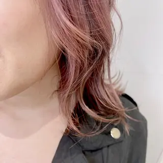 ミディアム カラー 🦖鶴岡 香純🦖のヘアスタイル