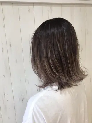 ミディアム パーマ ヘアアレンジ キッズ ネイル マツエク・マツパ M字・前髪割れ 改善メンズ特化/栢沼のヘアスタイル
