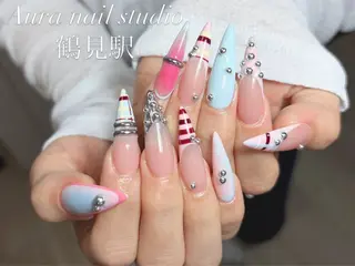 ネイル AURA NAIL 🌟鶴見店のネイルデザイン